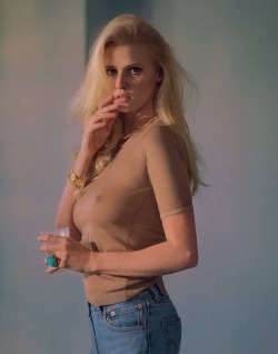 hollywoodburnout:  Lara Stone