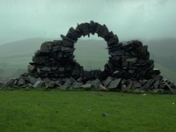 hellnymph:  Andy Goldsworthy 