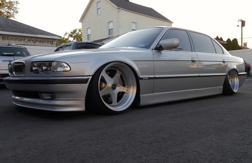 radracerblog:  Bmw 740iL E38 