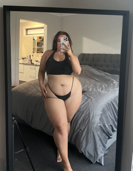 appriciatethecurves:  https://onlyfans.com/taaij