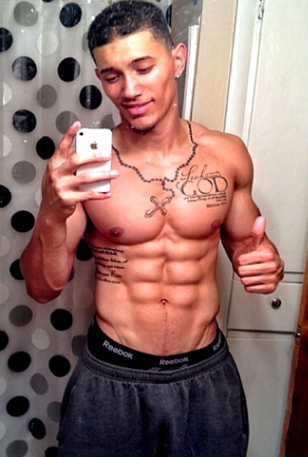gym-punk-jock-nerd:  1,000 + NEW FOLLOWERS SINCE JUNE 10TH: NOW 29,000+. THANKS & HAMMER THE ABS FOR SUMMER!