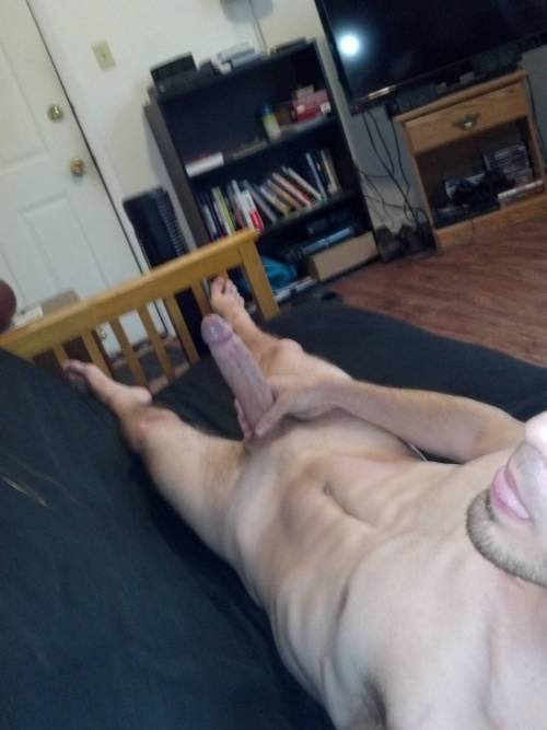 straightguynaked:  Straight Guy Naked | Naked Straight Guy Pics | Naked Straight Guy Videos 