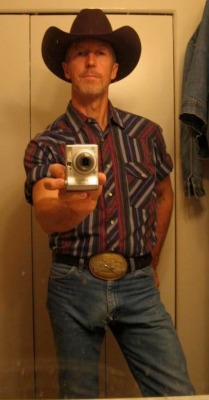 cwboytop:  mike1963mt:  gearheadcowboy:  marriedgaydad:  Hidden treasure  I KNOW HIM GREAT GUY  Pete  cowboy,rednecks, truckers, boots, cigars, men!http://cwboytop.tumblr.com