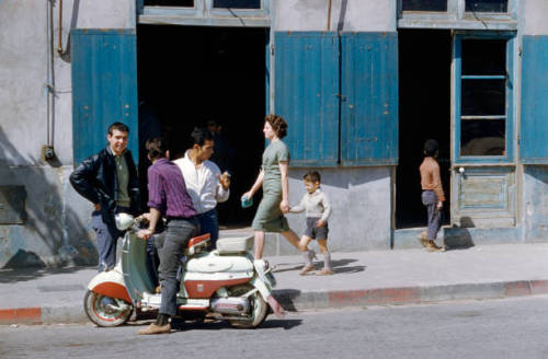 mydearalgeria:Street scene in Algiers, 1958/1959.