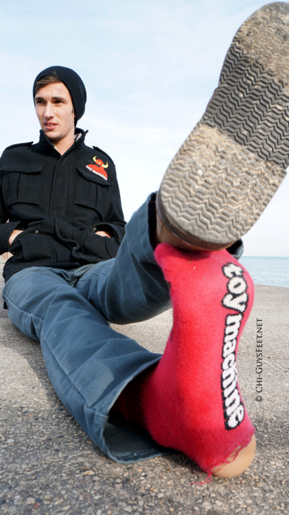 Dude's Guy Feet