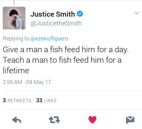 gildedmoon: gotelepathy:why dont we talk about justice on twitter tho AQUA MOON