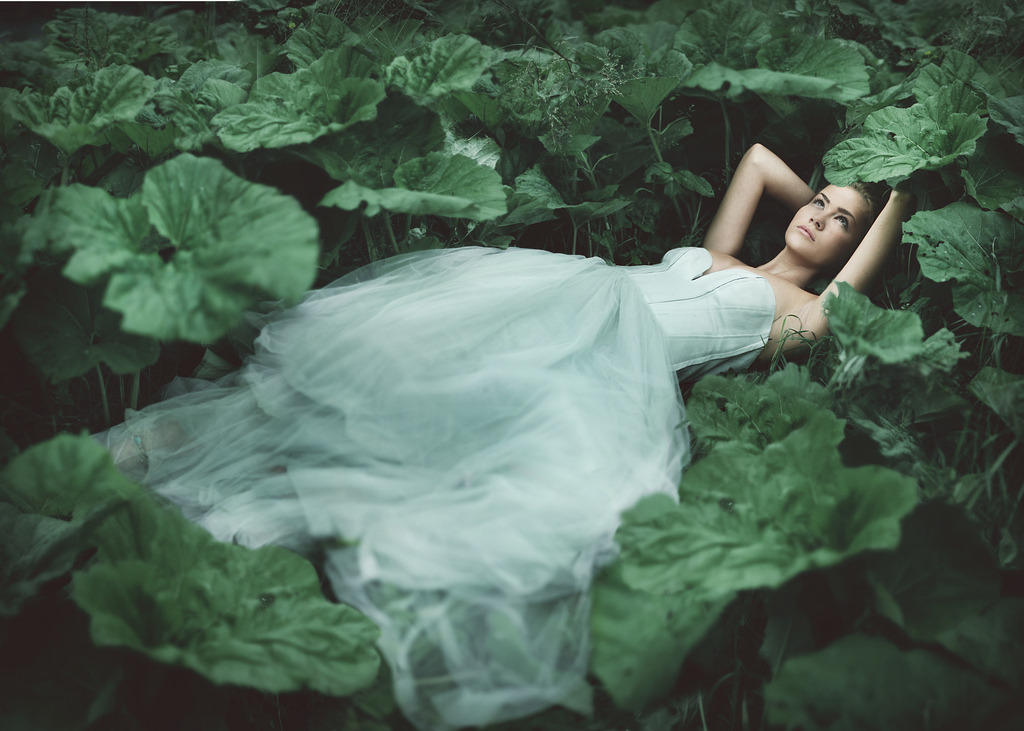 fairytalemood:  photos by Rosie Hardy