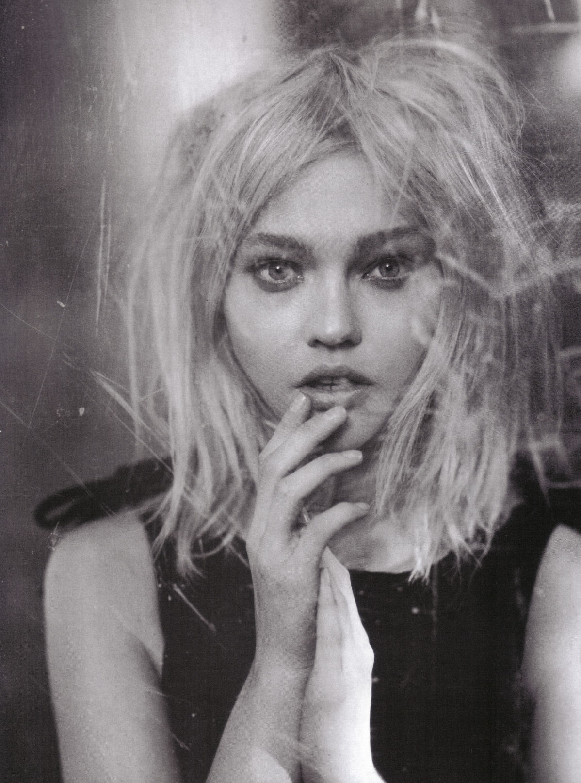 SASHA PIVOVAROVA PHOTOGRAPHY BY PAOLO ROVERSI STYLED BY PANOS YIAPANIS PUBLISHED