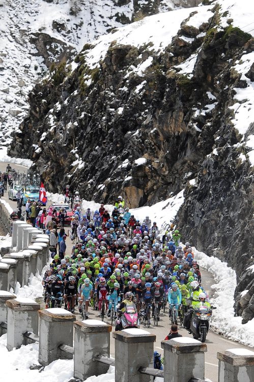 nationalpostsports: Cyclists pedal during the 15th stage of the Giro d’Italia, from Cesana to Col D