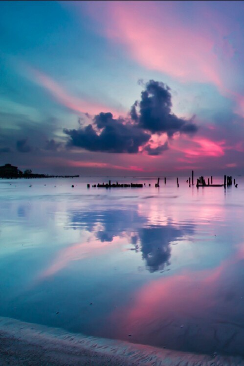streamy-dream:  🌅 on We Heart It - http://weheartit.com/entry/163039877