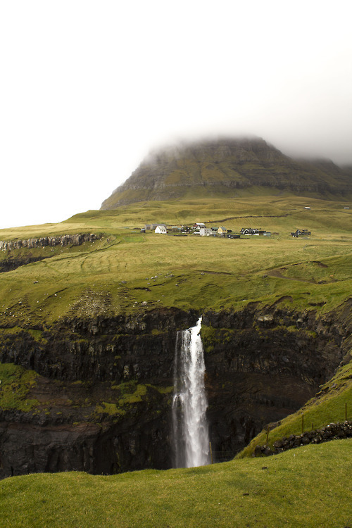 forestofthenorth:
“ Dypt Inne I Skogen | faroeway: | via Tumblr on We Heart It.
”