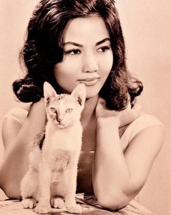 vintagewoc:  Kieu Chinh (1957)