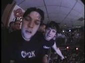 meta-bubbles:  Bam Margera &amp; Ryan Dunn pull off this amazing stage dive!! 