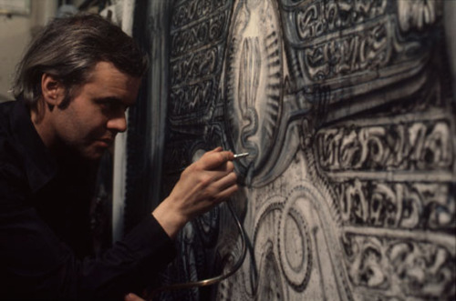lospaziobianco:  R.I.P. H.R. Giger 