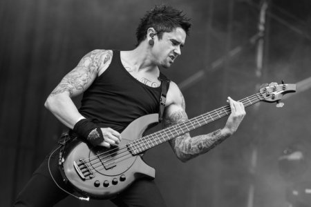 i-am-breaking-the-habit:  Bullet For My Valentine 