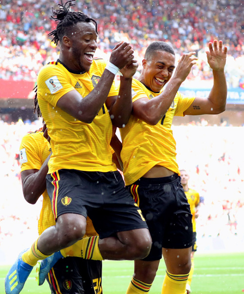 worldcupdaily: Michy Batshuayi celebrates his goal with Youri Tielemans during the match vs. Tunisia