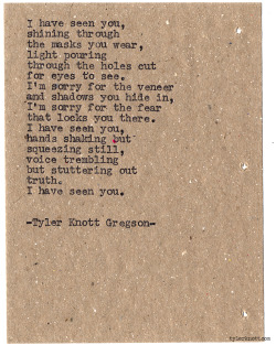 tylerknott:  Typewriter Series #924 by Tyler