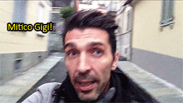 gigi-buffon-blog:  Gigi Buffon incontra tifosi [x] 