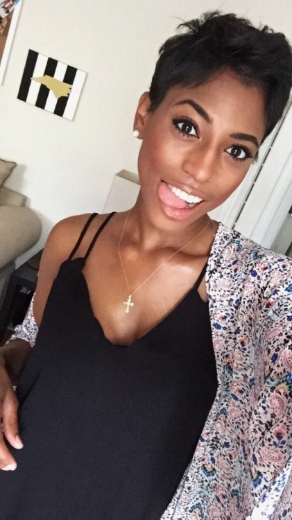 callherchelsey:  “These girls born in the 90’s are dangerous"