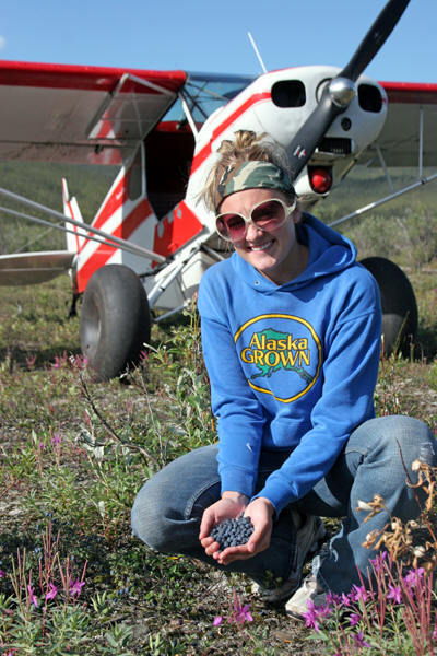 Chillin, blue-berrying&ndash;you can fish, too&ndash; courtesy an Alaska float trip from Gol