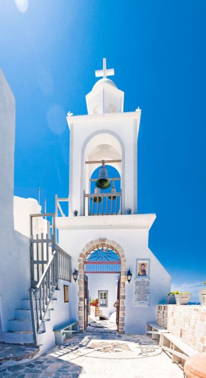 The entrance of Panagia Spiliani Monastery, Nisyros island, Greece. George Kapsas | Flickr