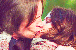 emderavin:Rumbelle + kisses, requested by miillers