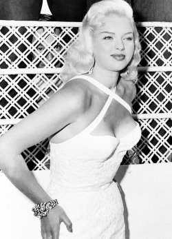 oldhollywood-glamour:  Diana Dors, 1950′s