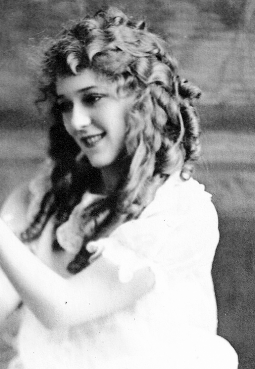 marypickfords:Mary Pickford, 1920s