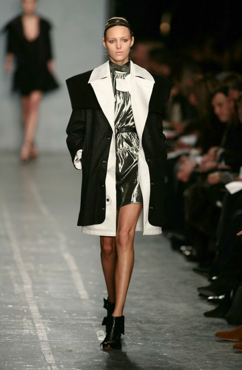 vladallena: Derek Lam Fall/Winter 2007 | Anja Rubik