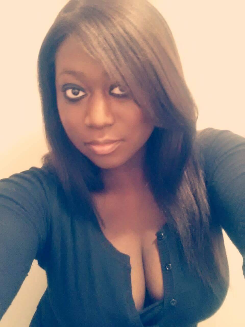 bloody-typhoid2:  wereharpy:  madame-typhoid:  #blackout #blackisbeautiful   You