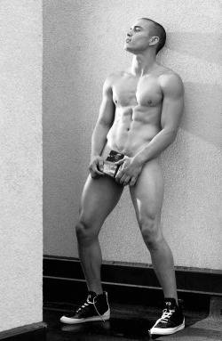 men-in-black-and-white:  Santiago Peralta