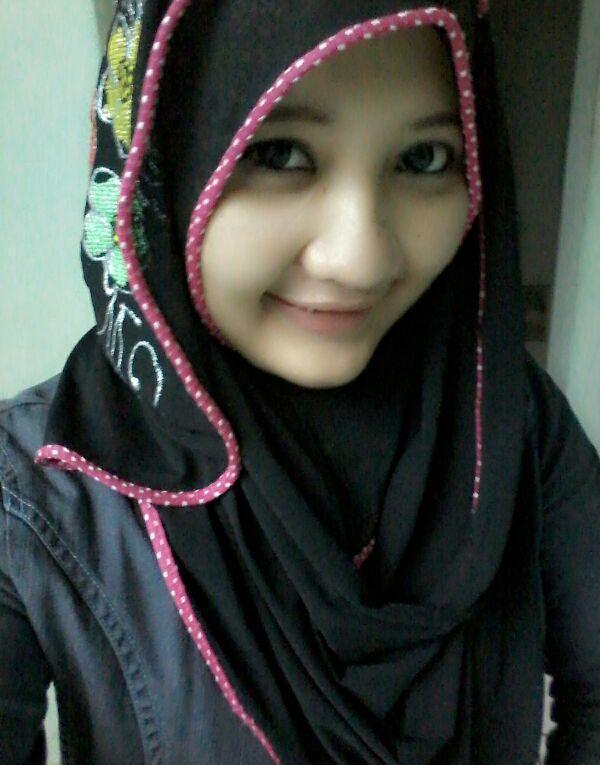 otakblue:  Ayu yang menggoda