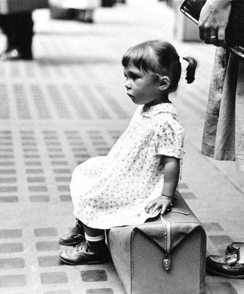 newyorkthegoldenage:Waiting, Penn Station, 1947.Photo: Ruth Orkin via Christie’s