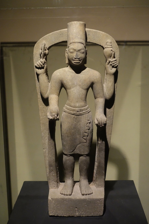 Stone sculpture of the Hindu deity Vishnu.  Artist unknown; 7th-9th cent. CE.  Now in the National M