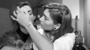 the-inspired-lesbian:  Love & Lesbians ♡
