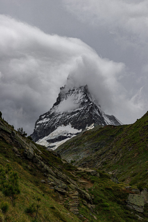 nature-hiking:  Misty Mountains 16-20/? - 16