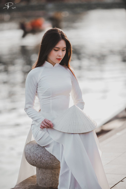  Vietnamese long dress (Ao dai) bởi Beauty Collection Qua Flickr: Photo backup https://flic.kr/s/aHs