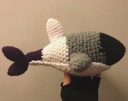 fuckyeahasexual: mostlyharmlessdesigns: Asexual Shark will be swimming to their new home later this 