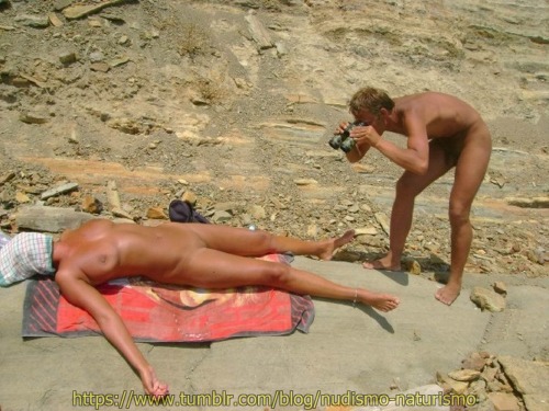 Porn Pics naturistelyon:  Voyeur 