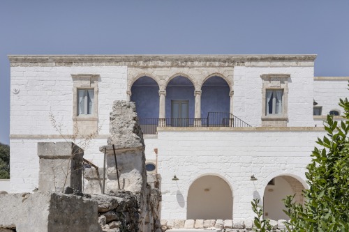 Masseria Santa Filomena, Ostuni, Italy,Flore &amp; Venezia ArchitectsAngela Maggi &amp; Claudio Palm