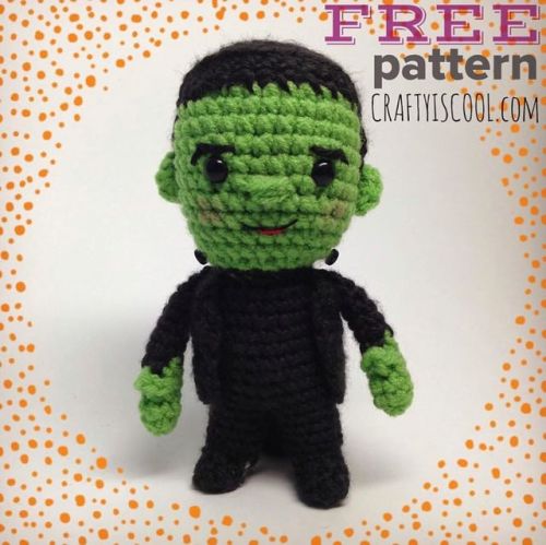 Free spooky, scary, also terrifyingly not intimidating Frankenstein/Frankenstein’s monster (whatever