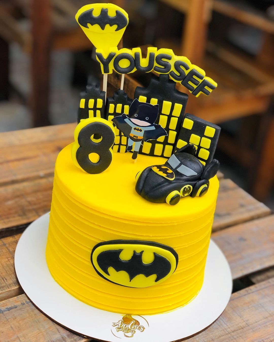 Andres's Postres — TORTA BATMAN @andrespostres @andrest_ph ...