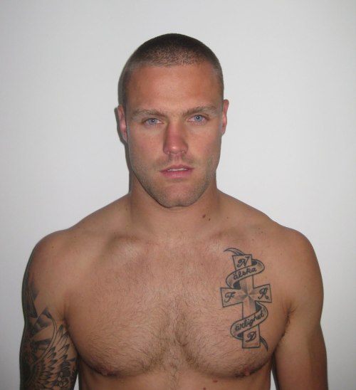 rhiordan:  Unshaven Nick Youngquest times three 