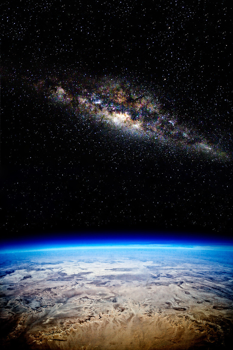 wonderous-world:  A speck of dust by Jeffrey Schäfer