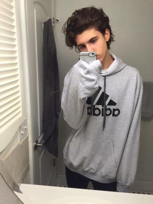 strugglingboy: some of my fav malespo atm