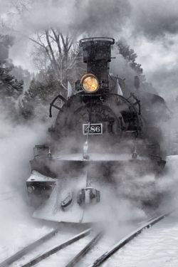 maya47000:Steaming through the snow by Eric