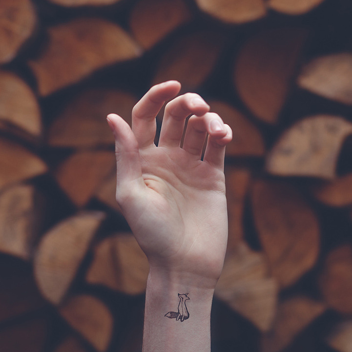 chickenshit:  Tiny Tattoos by Austin Tott 
