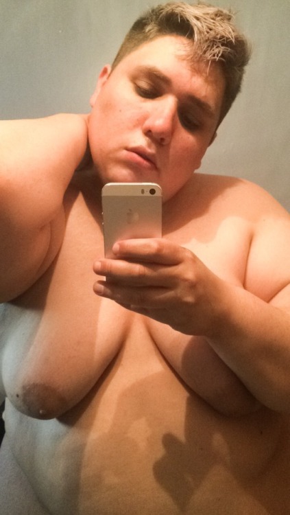 Porn chubbyboychronicles:  i’m spinning around photos