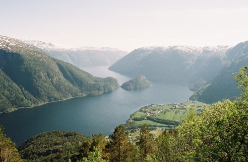 istillshootfilm: Norway On Film: Landscape Series by Torfinn Rosfjord Age: 29 years oldLocation: Sta