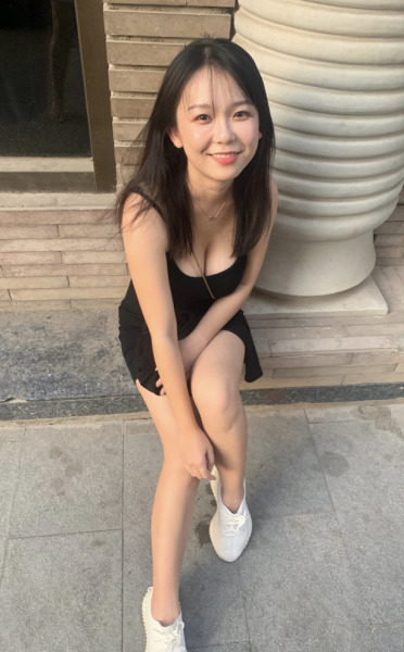 qwertysammyboy:malaysiachioss:malaysiachioss:malaysiachioss:malaysiachioss:Whoa… She’s amazing!